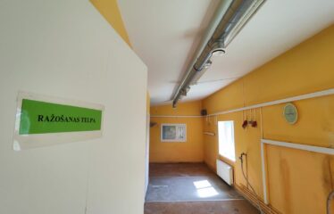 Pārdošanā ražošanas ēka Tumes pagastā