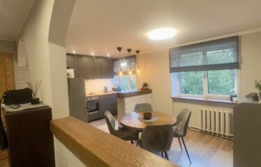 4 istabu dzīvoklis Zvirgzdos