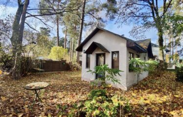 Zemesgabals ar namiņu Berģos