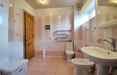 Privātmāja ar saimniecības ēku Tukumā