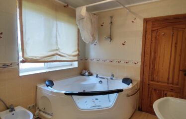 Privātmāja ar saimniecības ēku Tukumā