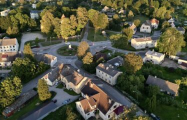 Ēka ar dzīvojamo un komercplatību – Valdemārpilī