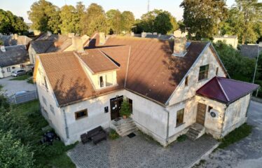 Ēka ar dzīvojamo un komercplatību – Valdemārpilī