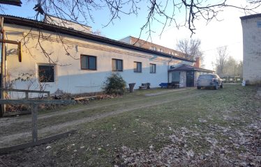 Veikals-kafejnīca Ugālē