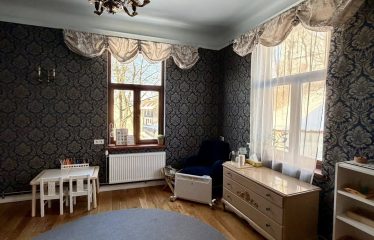 Daudzfunkcionāla ēka Talsu pilsētā, pie ezera