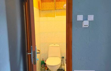 4 istabu dzīvoklis Kuldīgā, Priedainē